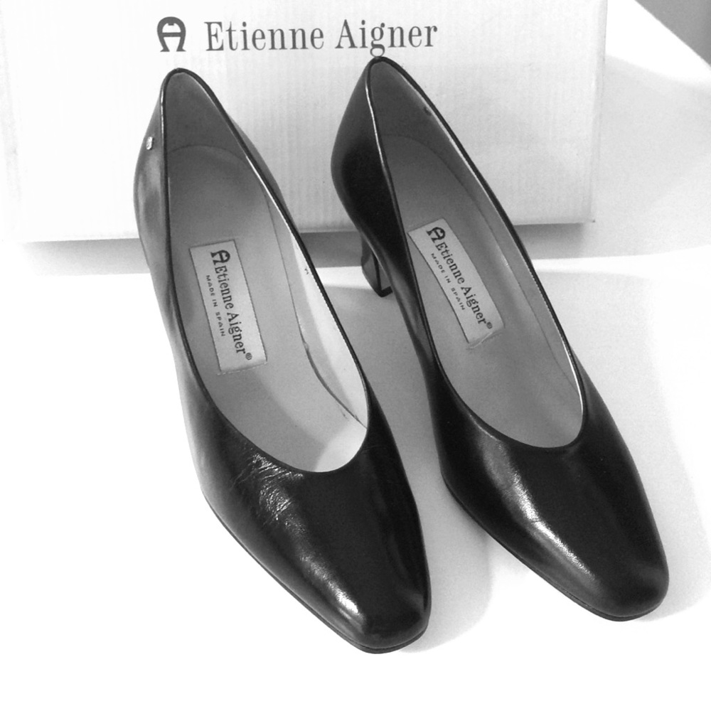 Etienne Aigner NWOT heels US 8